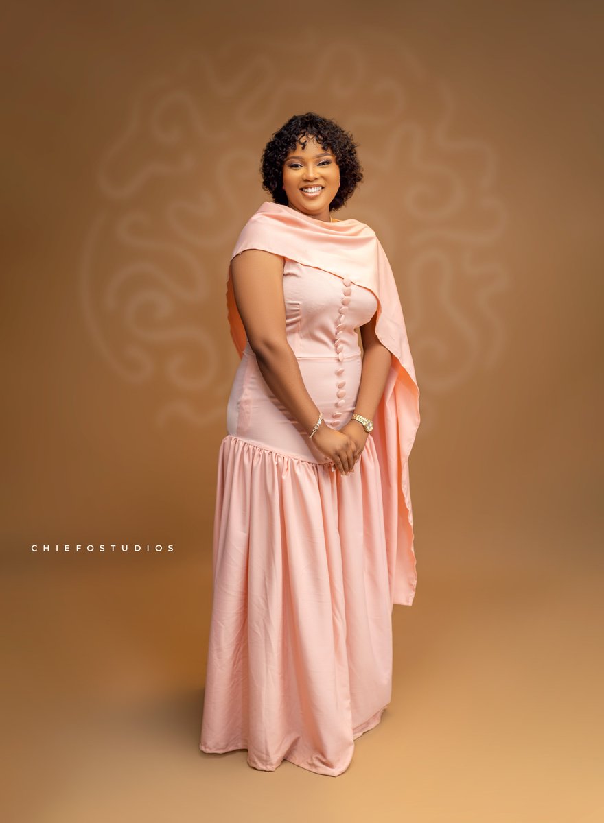 chiefostudios's tweet photo. SOFT ELEGANCE CAPTURED RIGHT https://t.co/eErbiepXI9
