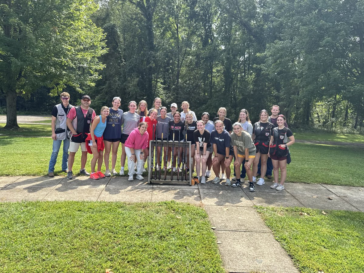 gracecollegewbb's tweet photo. Sunday Funday! 

Started off with a great message from Psalm 23 at church this morning! @MissionPointCC 

Then ended our afternoon with some fun team building with our shooting team. Huge thanks to Adam and our shooting team for having us! https://t.co/cebhpM2y2m