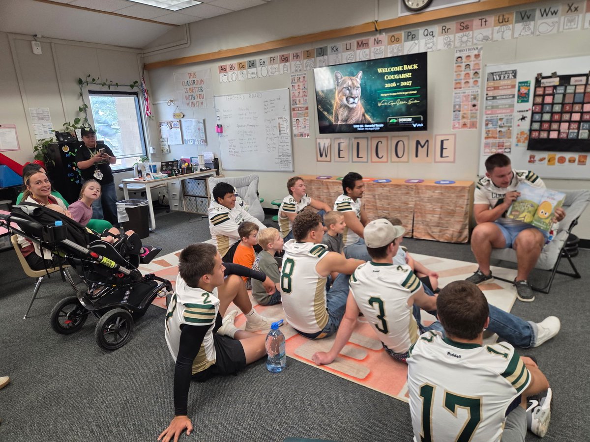 48Tdawg's tweet photo. What an incredible opportunity to head to the local elementary and greet the kids  and get to read to the special education program. What a blessing to be able to serve my community and hear those kids laugh✝️ https://t.co/SHF9Q4F724