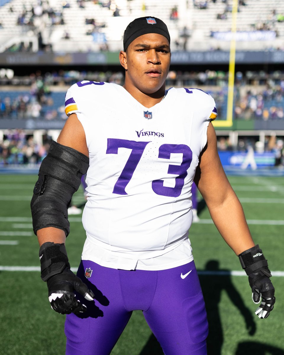 Vikings's tweet photo. The #Vikings have traded T Walter Rouse and a 2027 7th-round pick to the Patriots in exchange for a 2027 6th-round pick. 

📰: https://t.co/2A5DCWb3Dm https://t.co/bcqK49YSd4