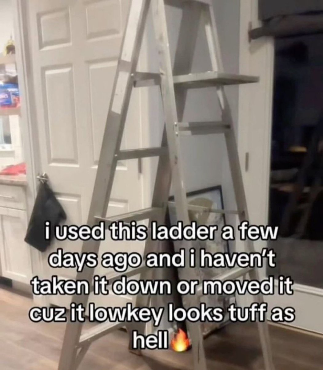 102gecs's tweet photo. @imblakeywakey my apartment https://t.co/rDjKmZyuH3