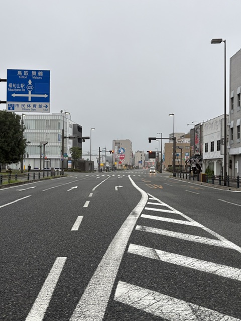 no1kamo's tweet photo. おはようございます。

昨日は市内全域での避難訓練。

私の町内は昭和小学校が避難場所。

3つの町内の指定場所で、かなり多くの方が参加されてました。

熊大地震、千葉の大水害、北陸の大水害と災害が頻発してますので意識が高くなっているのかも。

大切なことだと思います。 https://t.co/H0awpGByV8