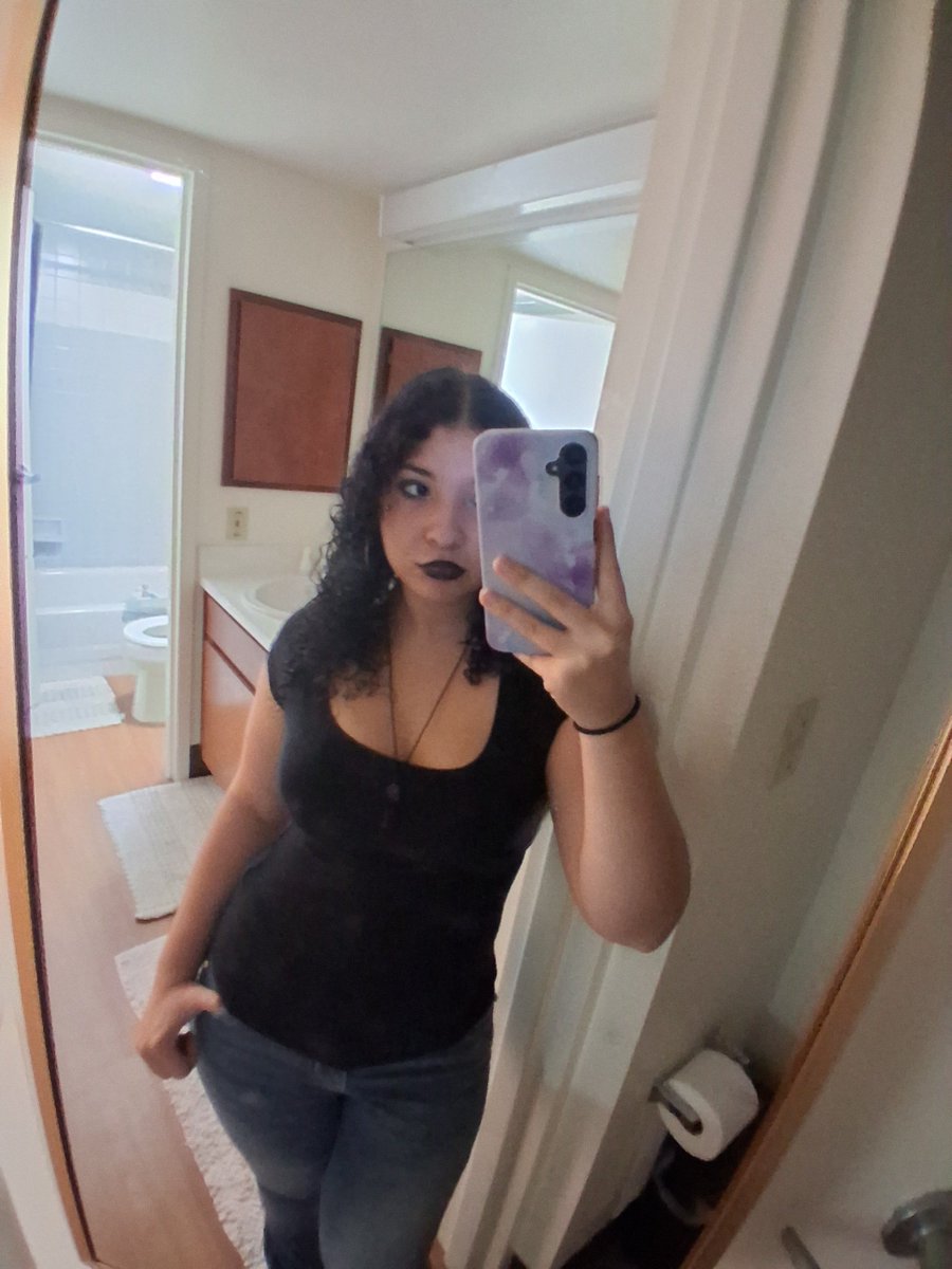 Jazzlen_e's tweet photo. Woo I love simple fits 
#alt #Pinterest #foryou #FL #altgirl https://t.co/0b4wfF308K