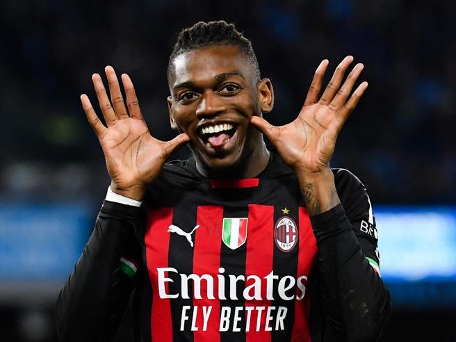 SleeperACMilan's tweet photo. Text by Pedro Chagas Freitas (a Portuguese writer)

“Rafael Leão has joined Galatasaray, and the comment sections immediately filled up with phrases that seem to be about football, but are really about us.

1. “So much wasted talent.”

Wasted by whose standards? If someone could earn 10 million but chooses to earn 5 in order to live a life they enjoy, have they wasted 5 million? If a writer could write 10 books but writes 5 because he would rather spend his afternoons with his children, has he wasted 5 books?
I don’t know.
We count goals; we don’t count happy afternoons, or laughter, or dinners, or the value of actually enjoying our lives. If there were a Ballon d’Or for the happiest man, I suspect Leão would be a contender.

2. “He’s going nowhere.”

Where exactly is this place? The Ballon d’Or? A hundred goals for his country? Where is this mysterious destination we are all supposed to reach before we can say that we have actually got somewhere?
We are pathologically addicted to the idea that everyone has to climb, progress, grow, improve, earn, achieve. We are all trapped in a sick elevator: we keep going up without even knowing what is on the floor above. And when someone comes along who doesn’t seem all that interested in climbing every single step, we get furious.
That person is dangerous to us, because they force us to ask ourselves: what if it isn’t compulsory?
More. There’s a destructive word for so many of us. More money, more titles, more followers, more recognition, more productivity, more wealth, more status, more goals, more awards. More, more, always more, stupidly more.
More.

But what if it meant more joy? More time with friends? More dancing, more orgasms, more samba, more freedom? What if it meant more nothing?
Leão was born with a gift. Who said talent is a debt? A gift can be freedom; it doesn’t have to be a mortgage. He strikes me as a happy guy, someone who knows how to live. That’s why I like him. Who the hell cares about the rest when you’re happy?

I know of nothing above happiness. The best life isn’t the one with the best awards; it’s the one with the best days.
Do whatever makes you feel good, Rafael. Enjoy yourself. If you can, entertain us too — God knows we need it. Let us argue about what you could have been.
You’ll be too busy being what you chose to be.

— Pedro Chagas Freitas