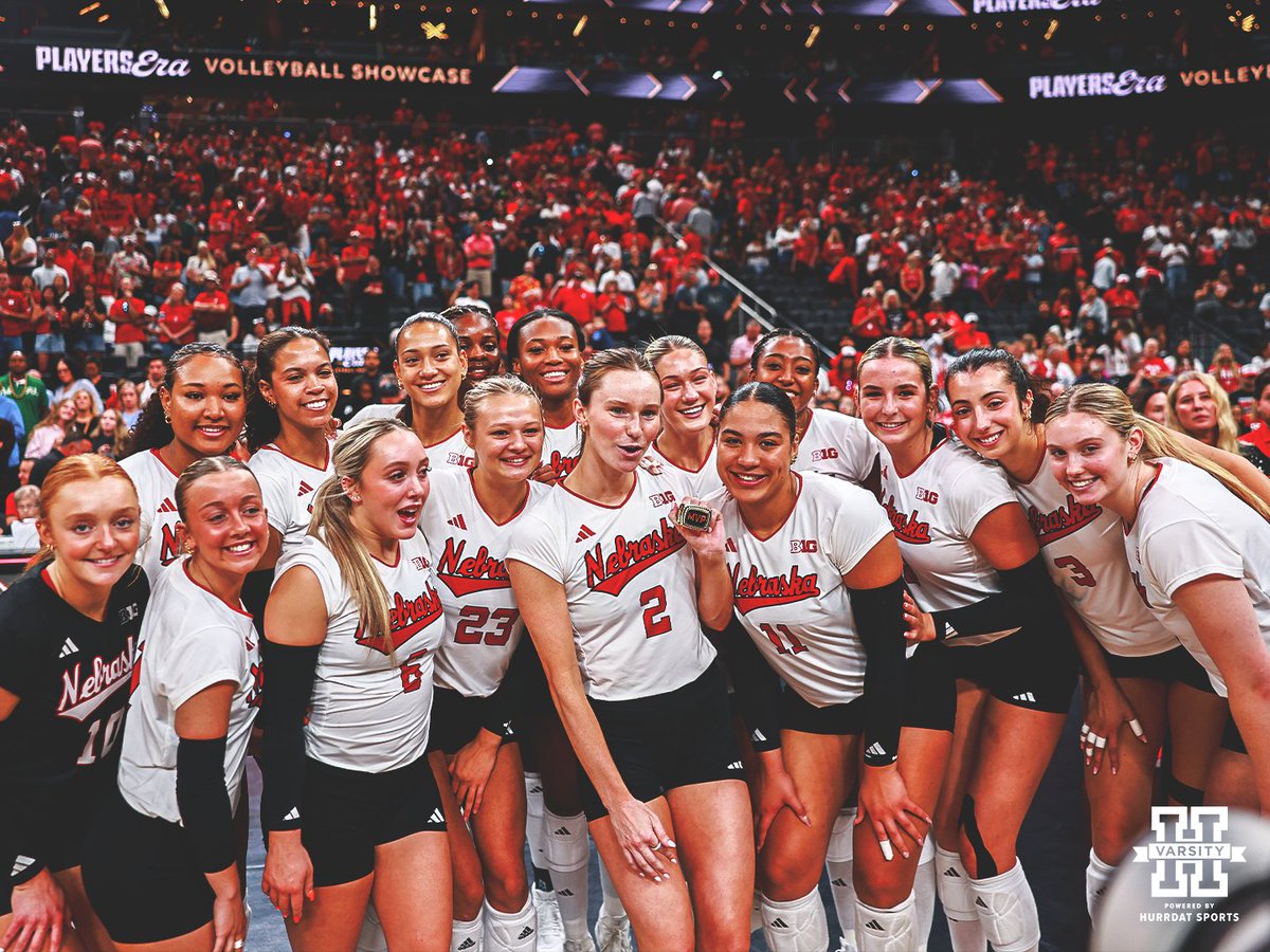 HailVarsity's tweet photo. New drip 💎 https://t.co/Am4efgvDPr