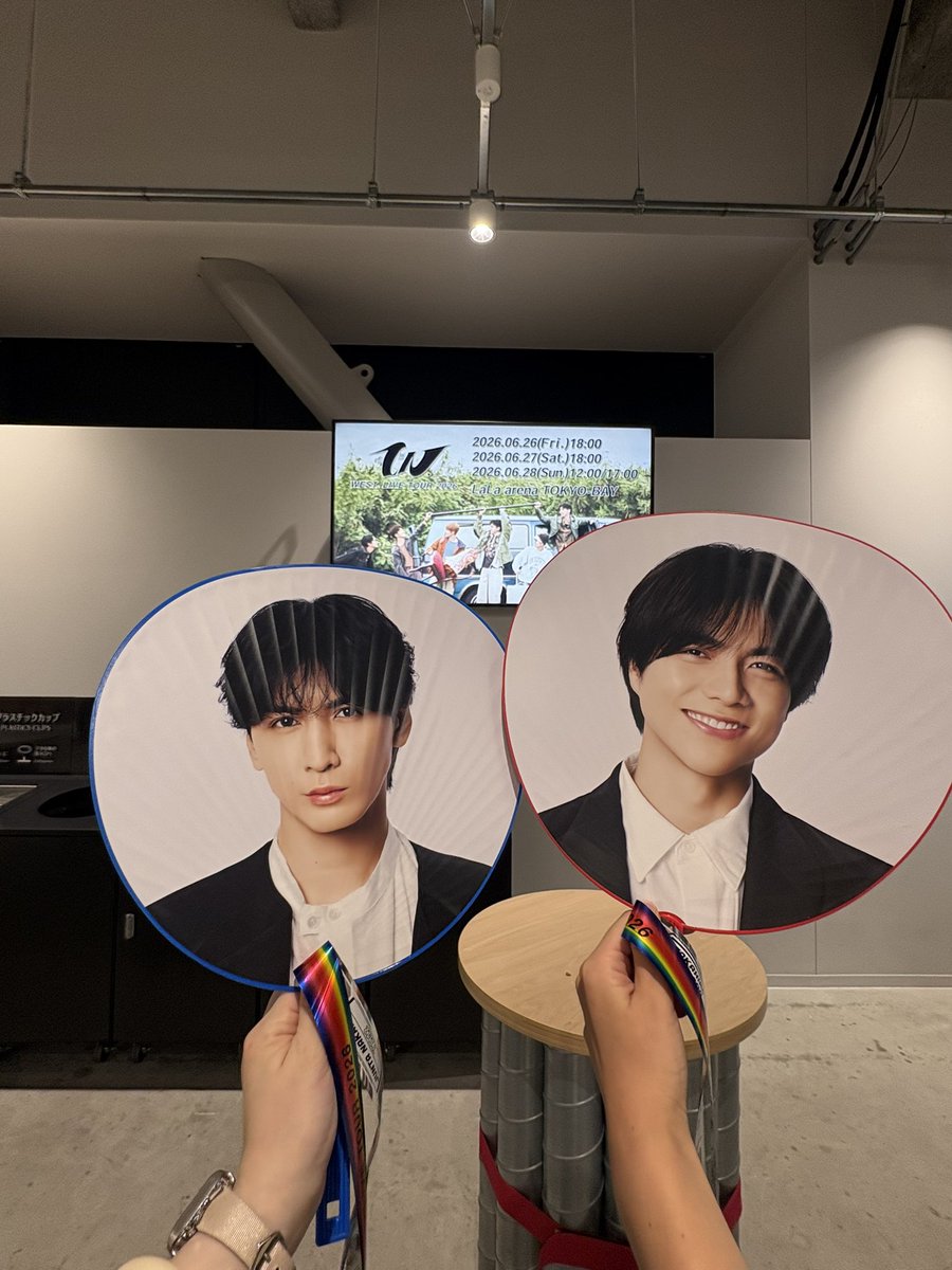 funky7_'s tweet photo. 12年間ありがとうございました
10年間一度も更新を忘れなかったFCも今までありがとう
初めましての最後列も最後のカウコンで引いた最前もどれもこれもいい思い出です
あー楽しかった‼️‼️‼️‼️ https://t.co/aoUmoRyBeY