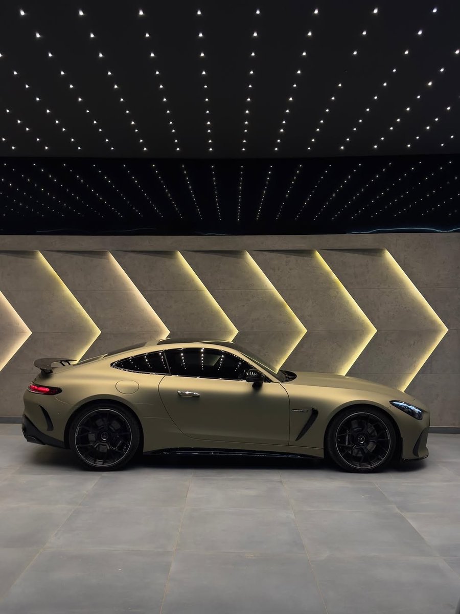 ApexDistrictX's tweet photo. Mercedes-AMG GT63🦇 https://t.co/T7xac7bF2L