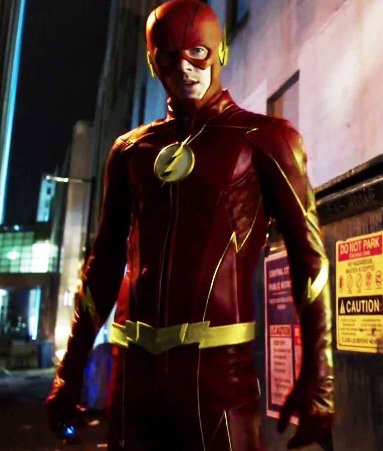 kingnetoph6k's tweet photo. @djodjeee_ The dcu should just give the flash this version of the  cw flash's suit but tweak it a little bit like adding a lil more gold and white https://t.co/bmIgE4iOv6