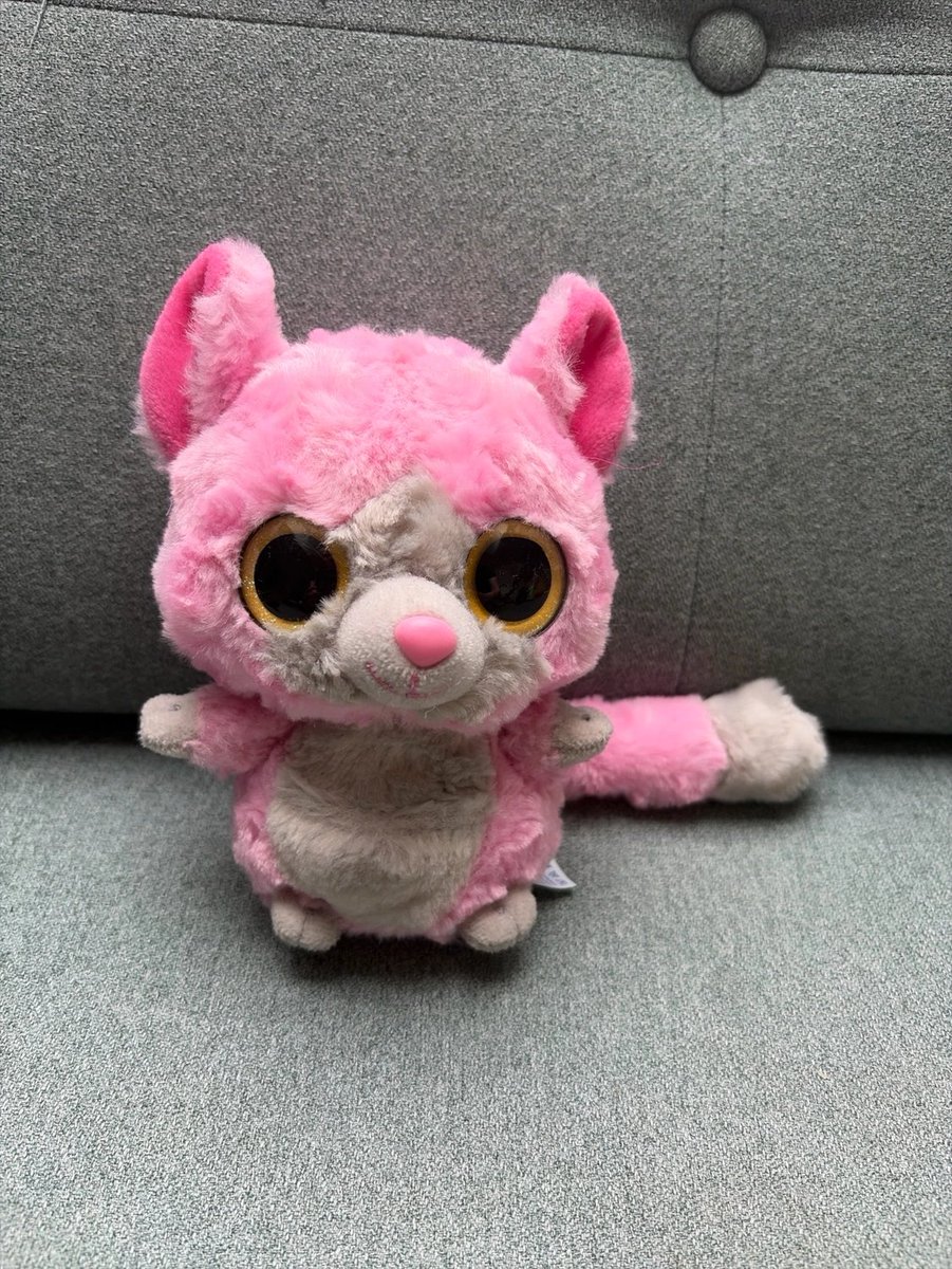 x_KyuRioUs_x's tweet photo. I might have finally found a reliable person to help me get my dreamoe Yoohoos. You have NO idea how exciting this is to me. i've already been able to get these guys.

Mouse yoohoo soon i really hope!!! https://t.co/mIpIKjOPy8
