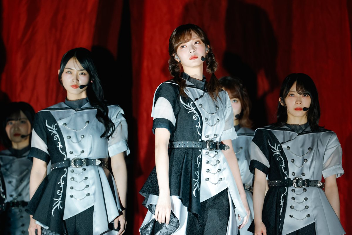 wwschannel's tweet photo. #櫻坂46 #遠藤光莉 #大園玲 #大沼晶保 #幸阪茉里乃 #田村保乃 #藤吉夏鈴 #増本綺良 #松田里奈 #森田ひかる #守屋麗奈 #山﨑天 #石森璃花 #遠藤理子 #小田倉麗奈 #小島凪紗 #谷口愛季 #中嶋優月 #的野美青 #向井純葉 #村井優 #村山美羽 #山下瞳月 #浅井恋乃未 #稲熊ひな #勝又春 #佐藤愛桜 #中川智尋 #松本和子 #目黒陽色 #山川宇衣 #山田桃実 #Sakurazaka46ARENATOUR2026 #Whatslonesome #愛MUSTBE #Buddies
@sakurazaka46