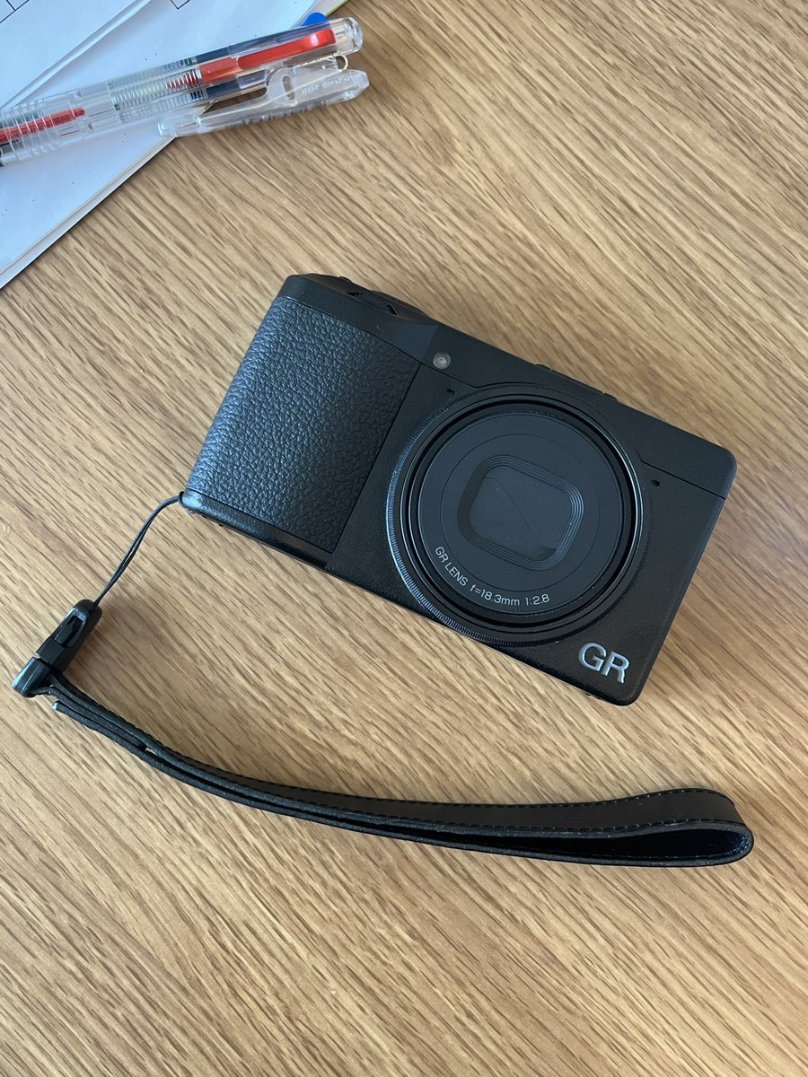 MaTaBeatCamera's tweet photo. ジェネリックGRだなんだ散々ネタにしてるけど、実際問題としてGRがマジに替えがきかない唯一のカメラだってことは使ってる身としてよく分かってるよ。RICOHさんマジ頑張って。 https://t.co/cYTB1mE4Dh
