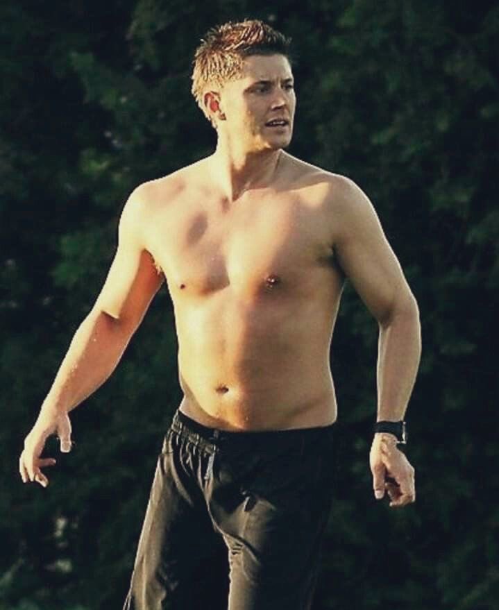 Dimson001789's tweet photo. Is Actor Jensen Ackles your type of man, or he’s a little overweight for you?.. https://t.co/TzCYUb3VDo
