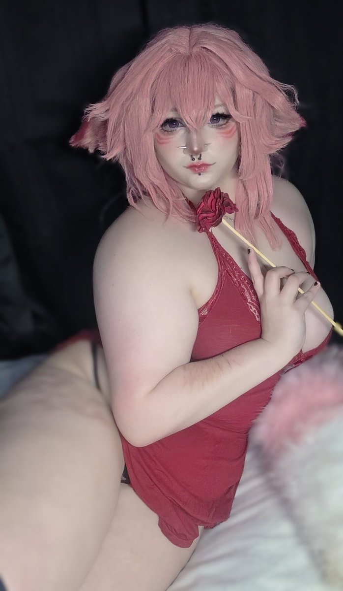 luvriarii's tweet photo. since y'all love the miko pics sm here's some more~ 

if anyone wants me to do a specific cosplay you can lmk and I'll add it to my throne for ya ;3 ofc I'd send customs in it hehe! 

#nsfwtwt #cosplaytwt https://t.co/fdk7D6Hycj