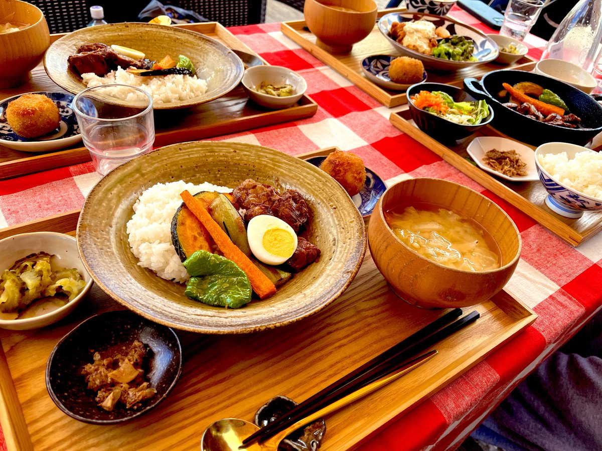 Baby_Boyajyu's tweet photo. ワンちゃん泳ぎの後は
ワンちゃん可のカフェで食事
楽しき休日は束の間
深呼吸して出勤です

おはようございます
よき週のスタートを🌱 https://t.co/Fhpg0F8aHX