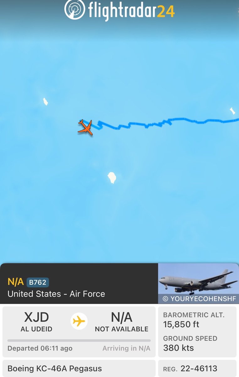 Stoviesplz's tweet photo. US tanker looks like it’s drunk heading back to its base at Al Udeid - reportedly just attacked by Iranian missiles https://t.co/mkb4bnj9u8
