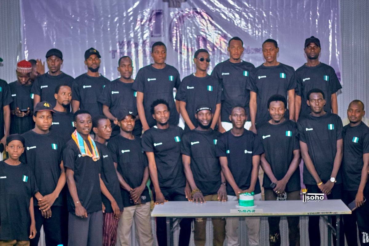 osama_ltd's tweet photo. 🇳🇬💜 INTERLINK 10M LINKERS CELEBRATION  NIGERIA

What an incredible day! 🎉

Alhamdulillah, we successfully hosted the InterLink 10M Linkers Celebration in Katsina, Nigeria, bringing together 200+ Linkers to celebrate this historic milestone. 🌍🚀

We connected as a community, shared the InterLink roadmap, exchanged ideas, and had an exciting Kahoot quiz that brought even more energy and excitement to the event. 🔥🧠

Despite the rain delay, our community showed resilience and remained committed. Seeing so many Linkers come together was truly inspiring.

A huge thank you to everyone who attended, supported, contributed, and helped make this celebration possible. 💜

This is more than just reaching 10 million users. It is a celebration of the community, contribution, and vision behind the journey.
10M is just the beginning. 🚀🌍

@inter_link @kv_interlink
@reina_itl @interlinknige

#InterLink #ITL #ITLG #WeAreTheFirst10MLinkers #InterLinkNigeria 🇳🇬