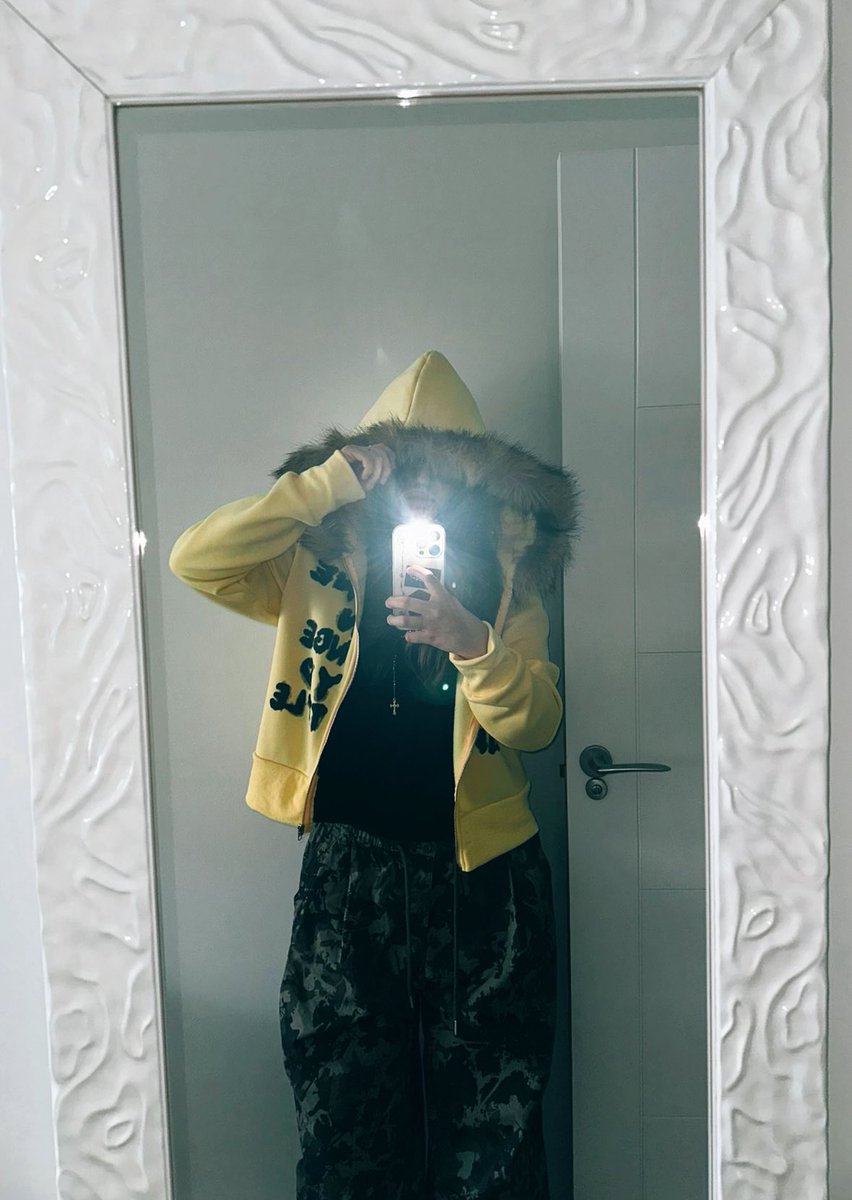 notworldx's tweet photo. 📿📿📿 https://t.co/A0He7RhzA2