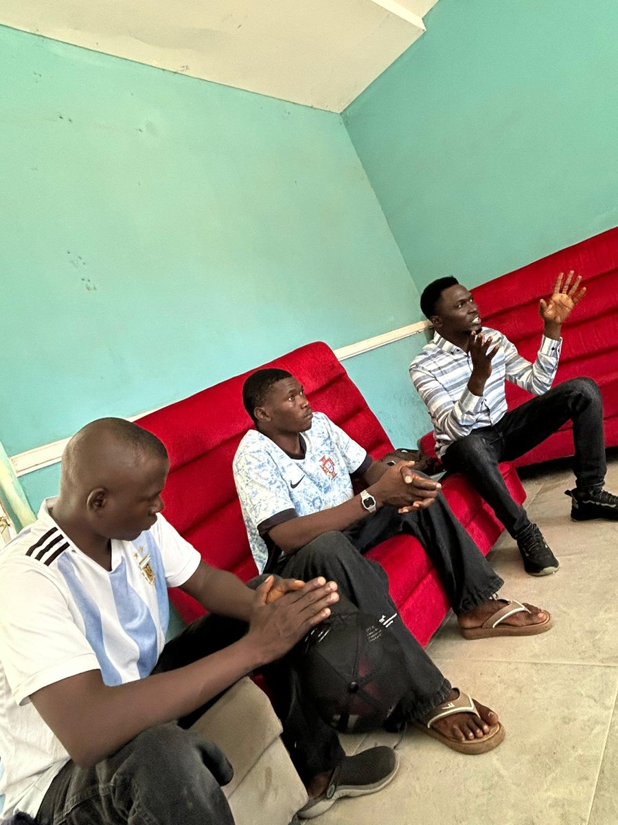 GideonGaladima4's tweet photo. Yesterday we had our very first @Logos_network Circle Bauchi Meetup. The meet up brought together students and professionals from diverse fields, united by a shared desire to see our community improve.

1/3 https://t.co/bJK82zuwUD
