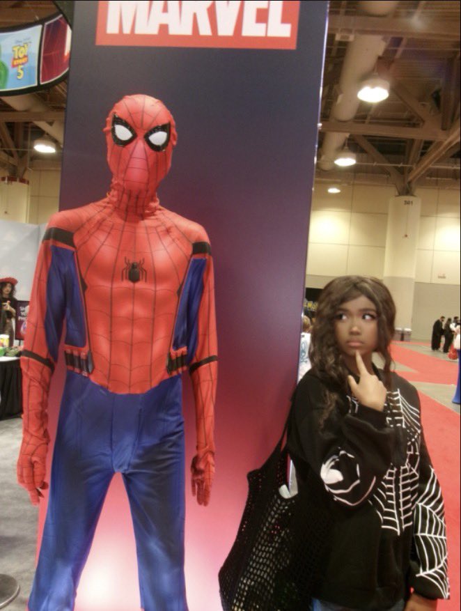 notrlyhungry's tweet photo. fanexpo sosososoo fun. #blasian #spiderman https://t.co/Gbbsra3QjZ