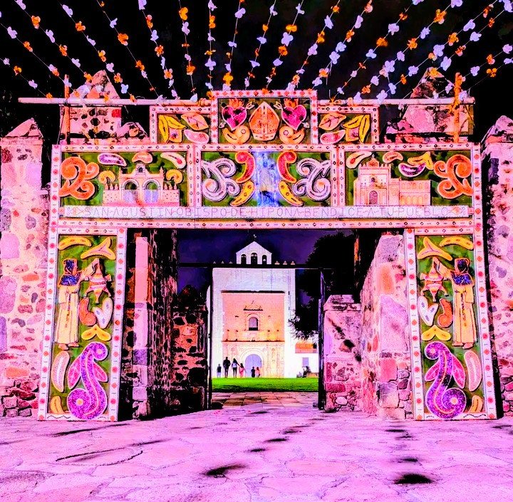 GutyRayo's tweet photo. 🎉🎆🇲🇽 Municipio de Acolman 🫶 Tradiciones Mexiquenses ✨🎆🎊 #acolman #EstadoDeMéxico #mexicanlove #exconventodeAcolman #PuebloMagico #tradicionesmexiquenses #municipiodeacolman #fiestapatronal #mexicomagico #folklormexicano https://t.co/6JnCLW2Vqu