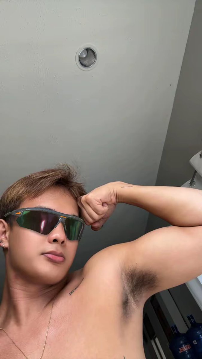medjobastoos's tweet photo. Sino pwede ma headlock jan😅

#Cebualter #alternewbie https://t.co/xbUpCC8JVw