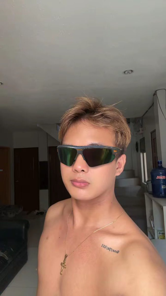 medjobastoos's tweet photo. Sino pwede ma headlock jan😅

#Cebualter #alternewbie https://t.co/xbUpCC8JVw