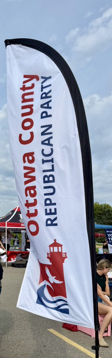 OttawaGOP's tweet photo. @gvsuGOP @Ottawa_countyYR @OttawaImpact Weโre all down at @GVSUStudentLife campus night until 8 pm! Stop by and see us! #YOUAreNotAlone! #YourVoiceMatters!๐บ๐ธ https://t.co/tq3tkpoWax