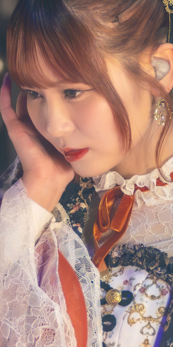 kazsan70nk's tweet photo. 大場花菜ちゃん🧡
世界観を感じる眼差しが素敵✨ https://t.co/S28epkARRv