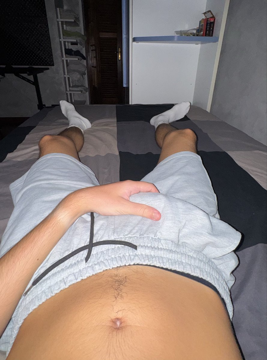 LucaMaster07's tweet photo. #drain serale 💦🏧
#eighteen #youngmaster #feet
#cashcock #cum https://t.co/egJYjVzjYJ