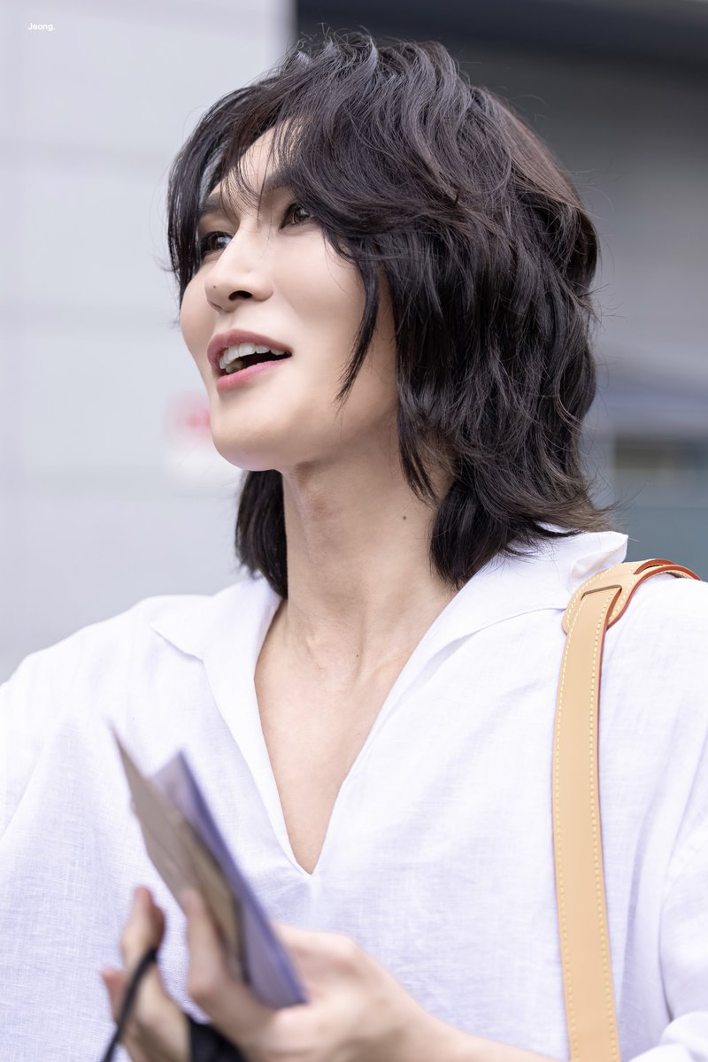 jeong_pic's tweet photo. 260830 엘리자벳 퇴근길
#박은태

편지 좋아 배우 https://t.co/sgwtkQEie1