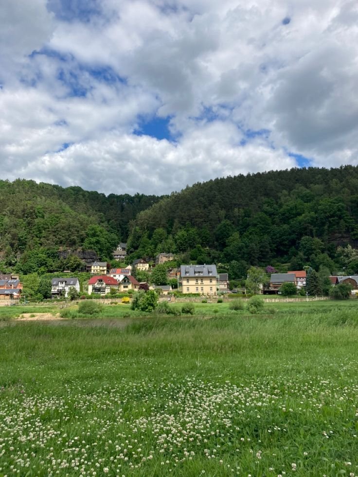 echoesofworld's tweet photo. Germany https://t.co/zSghYDot2k