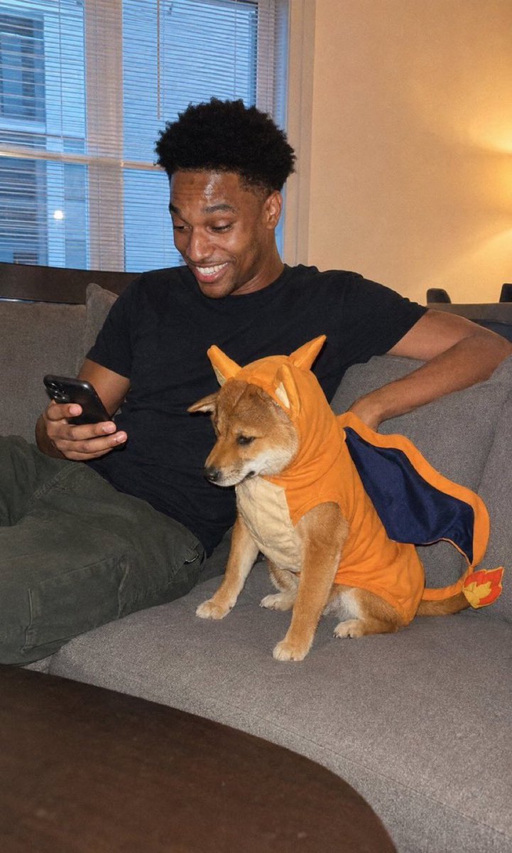 inuzard_sol's tweet photo. @BULLSHIT_ANSEM @blknoiz06 smells bullish. 
he likes it but needs to walk me https://t.co/UshdzgeK43