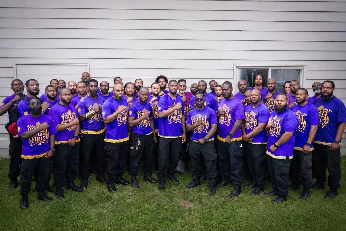 IUICColumbus's tweet photo. The #COLUMBUS #TAKEOVER Brought All the Cities of #OHIO Together to Blitz ⚡️ The Streets and Teach the Gospel‼️ 📖 https://t.co/s83bcoGAQt