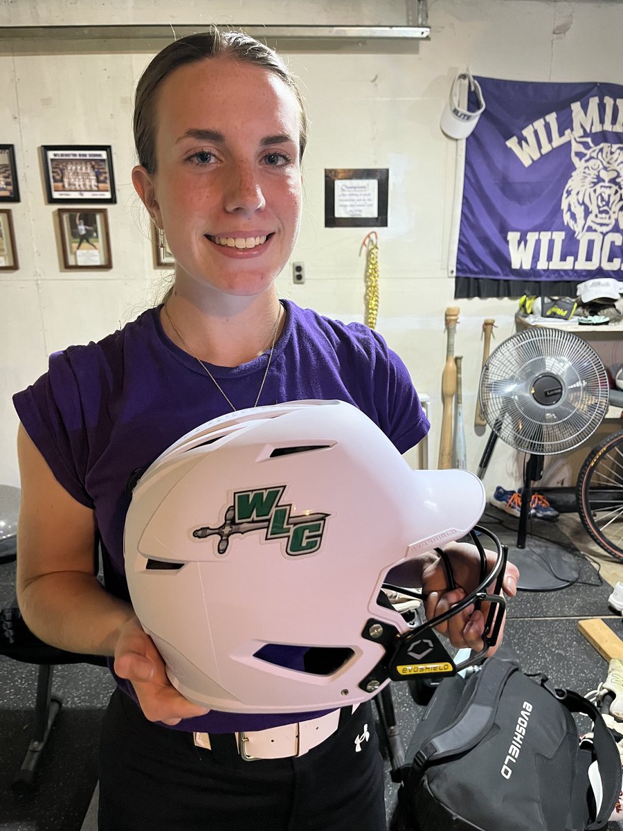 TarynGilbert33's tweet photo. Just got my new team helmet and couldn’t wait to put my WLC decal on! https://t.co/jV4U2fV0i2