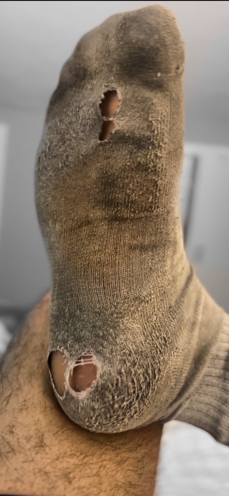 LucaRocco07's tweet photo. This giant foot barely fits on the screen. Sole nasty and sweat stained, damp, and packed with that thick cheesy, sour funk. Click in if you want the full thing in your face.

#GiantFeet #AlphaStink #ToxicSoles #FootFetish #GayKink #Humiliation https://t.co/BKNikpTniS