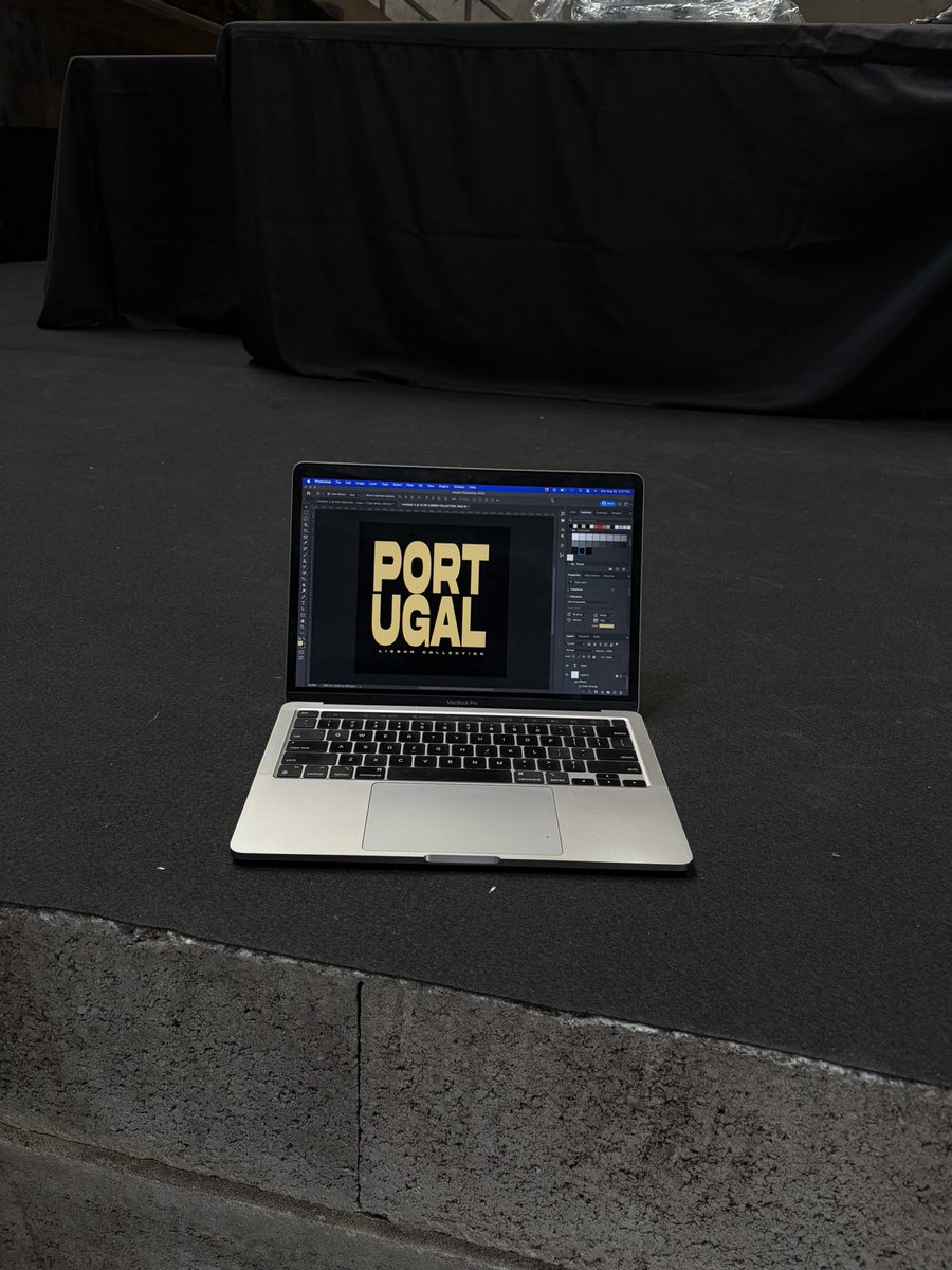 MrDontoh's tweet photo. DAY 2.
CURATED MY FIRST EVER POP-UP STORE IN PORTUGAL FOR MS.HILL.

FYI IN ONE OF THE MOST HISTORIC VENUES IN LISBON.

VINHO E AMIGO O MAIS ANTIGO
PAO E VINHO ANDA CAMINHO. https://t.co/SsPU2Jk8ho