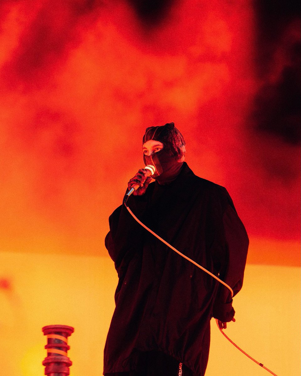 plcliquenews's tweet photo. „They are @twentyonepilots and so are you ❤️‍🔥 

Thank you for everything |-/”

📷 allpointseastuk • Instagram https://t.co/9S8qbV0Cij