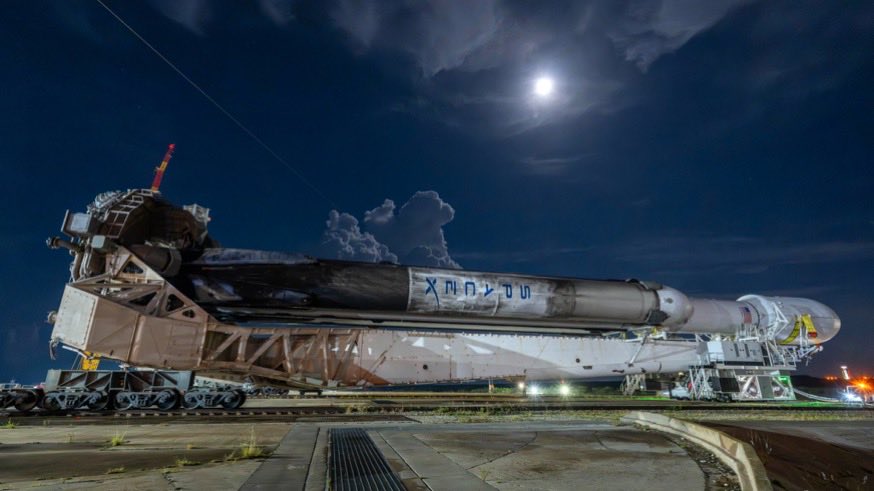 MuskTechVisio's tweet photo. 🚀Built for the future. Every journey beyond Earth starts with a machine like this.🌕✨ https://t.co/ryRuJMlUMM