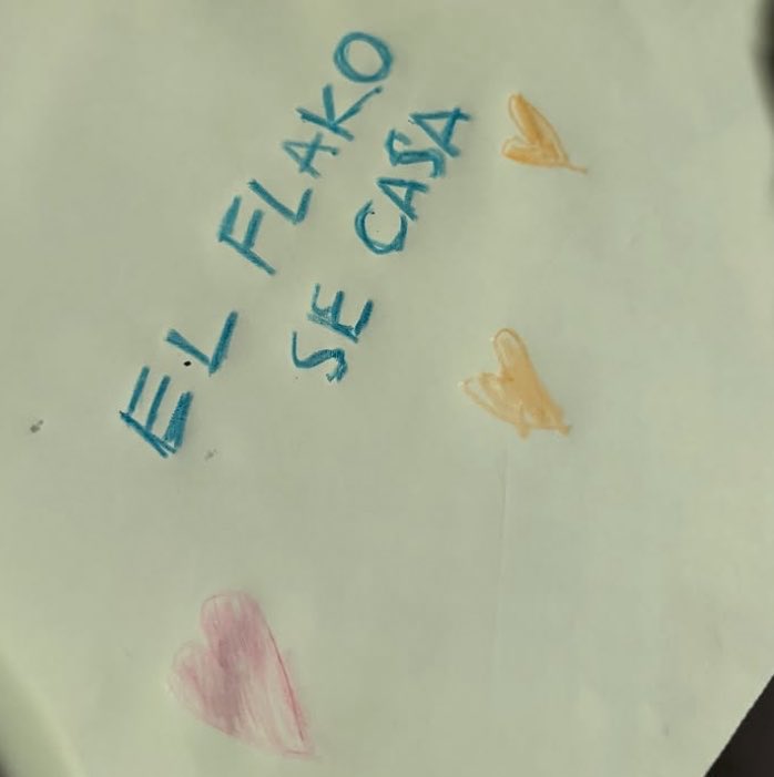 shinelaesp's tweet photo. me enamore taradas 😭 https://t.co/p7vrzjLrEG