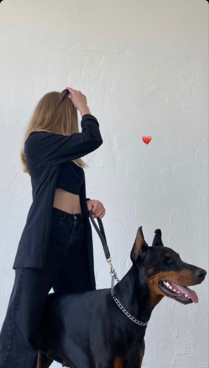 augustine_bumeh's tweet photo. 🐾 When instinct takes over, nature puts on a show. Two beautiful dogs, one unforgettable moment—sometimes you just have to let nature do what it does best. 🐶❤️
 #DogLovers #DogLife #DogsDaily #DogContent #Canine #PetLovers https://t.co/L9rWHUk1mn