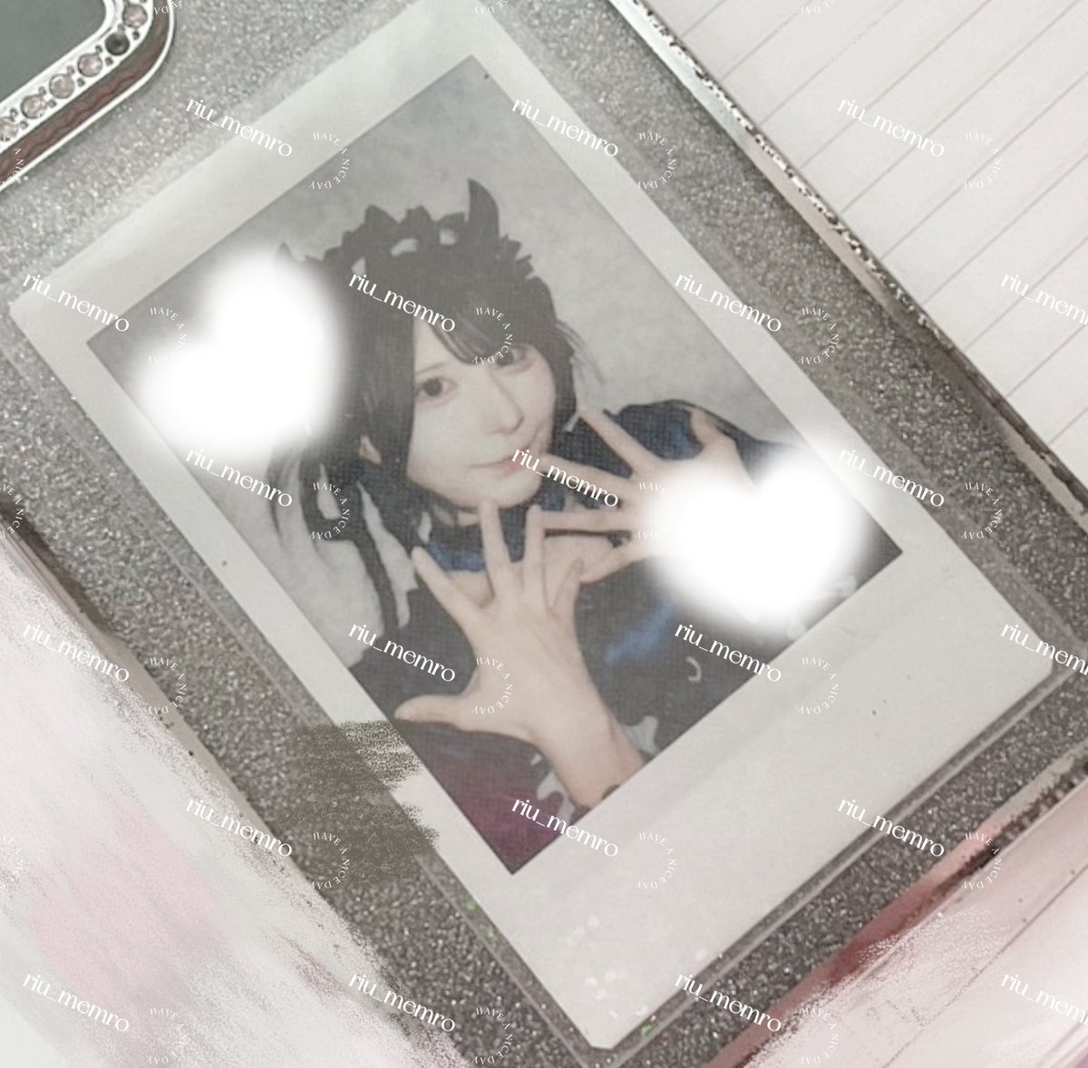riu_memro's tweet photo. @iON_rise_ デビル衣装ランチェキのりせちゃん挟んでます> ·̫ <♡
いつもスマホケース見てニヤニヤしてるし、みんなに見て欲しいからスマホ置く時はわざとチェキが見えるように裏返して置いてます👼🏻💞 https://t.co/HakRy3ynyI