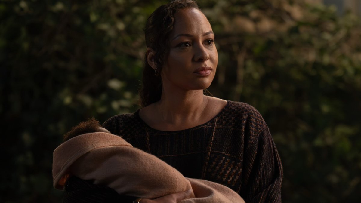 IGN's tweet photo. Lanterns Episode 3 succeeds in delivering a very different kind of superhero origin story, and the series is all the better for it.

Our review: https://t.co/eHGj5dt7Ia https://t.co/Nq83CdFSxr