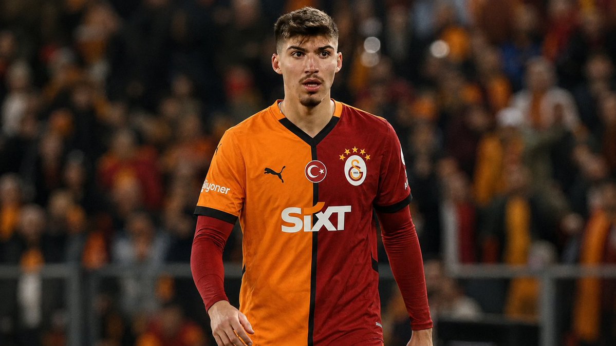 aydoduu_isa's tweet photo. Özel 💣🚨
Galatasaray 3 Uçak Kaldıracak 
Yarın Deniz
Salı Yusuf
Çarşamba (?) https://t.co/xtY6tBzjYw