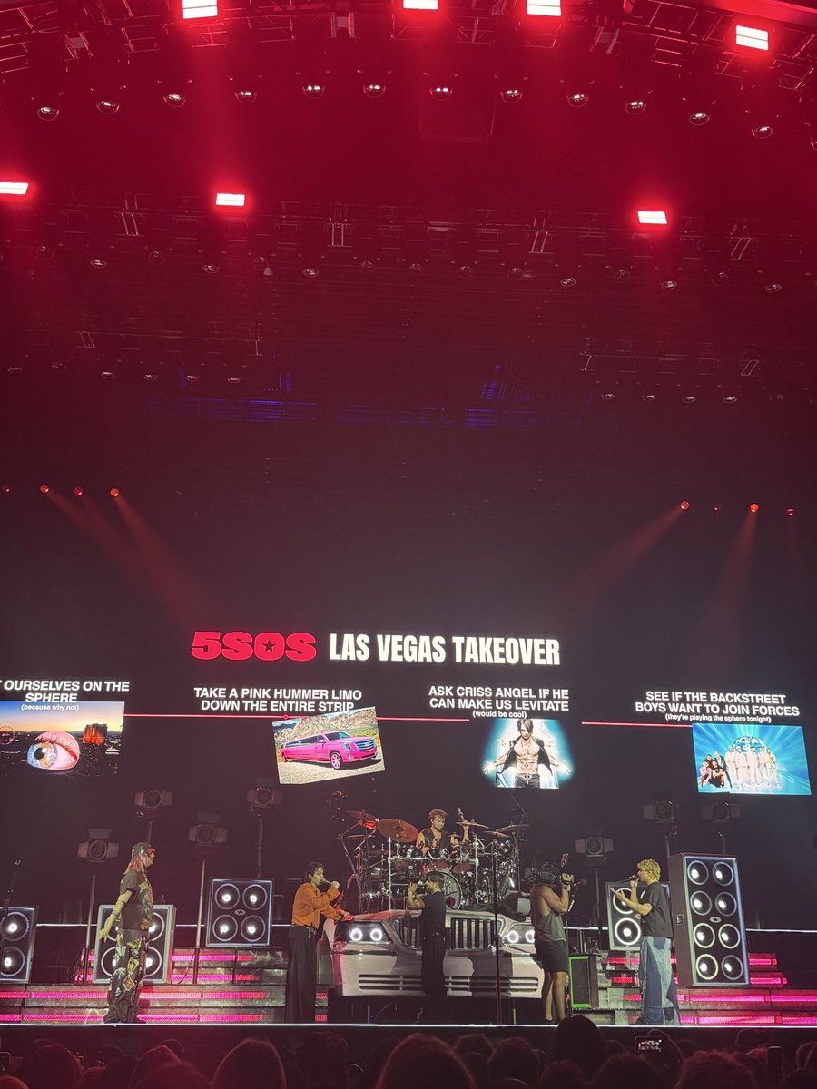 sadgirllsadie's tweet photo. the 5sos vegas takeover😂 #easvegas #easworldtour #easlasvegas #lasvegasisastar https://t.co/CmIgbDy90A