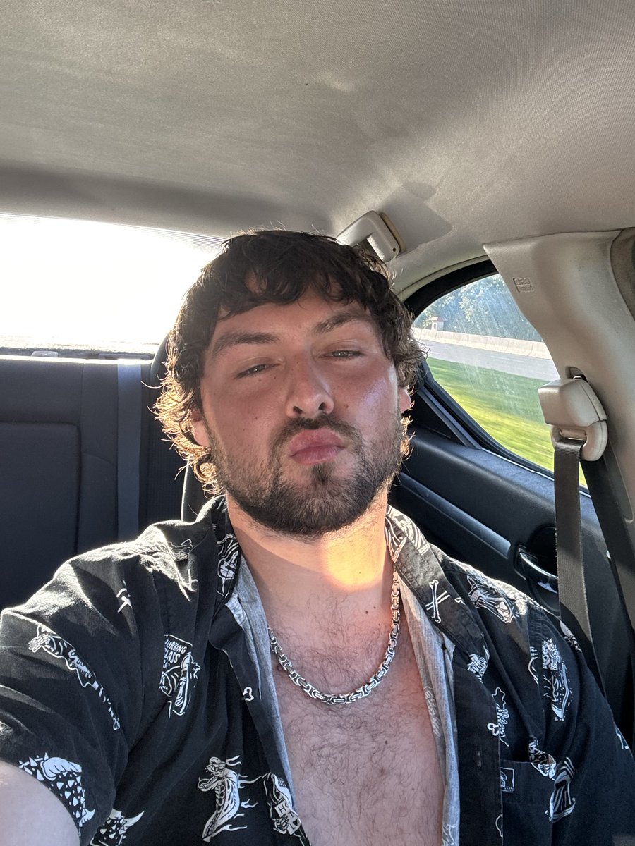 ChromecowboyC's tweet photo. What would you do to me while I was driving https://t.co/0RFNWDbYt0