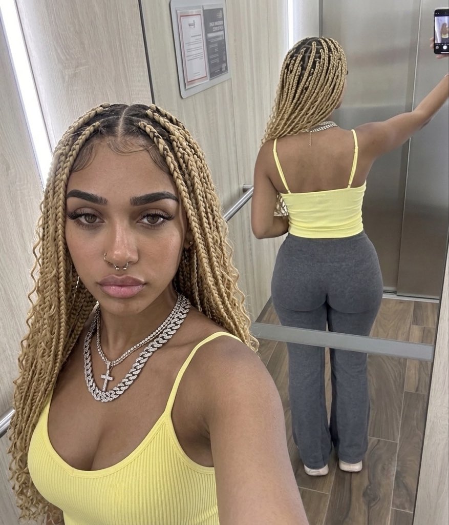 ayebabyashley's tweet photo. I'm back better and finer🤍 https://t.co/wEf1J13z5S