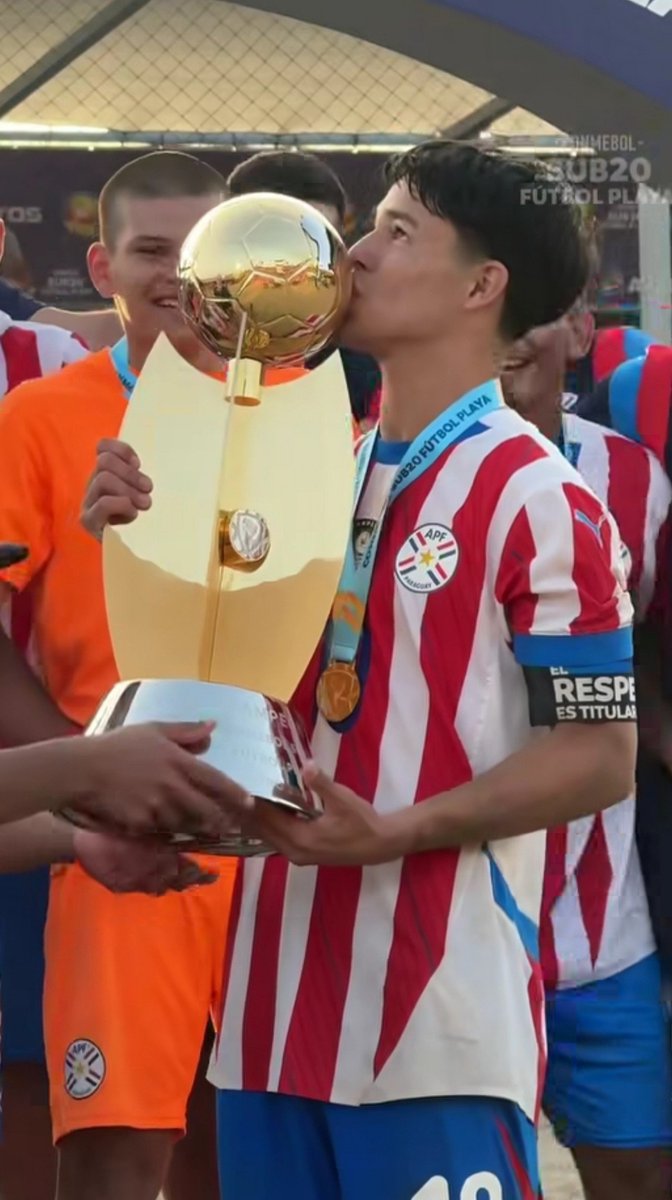 SebastianVian69's tweet photo. PARAGUAY CAMPEÓN DE AMÉRICA 🇵🇾🏆!!

Paraguay acaba de coronarse BICAMPEON de América en fútbol playa en la CONMEBOL sub20 fútbol playa, tras vencer A Brasil por 🇵🇾 5 - 0 🇧🇷 

Y adivinen qué?

"Paraguay no tiene Playas" https://t.co/kJI5PaOvGz