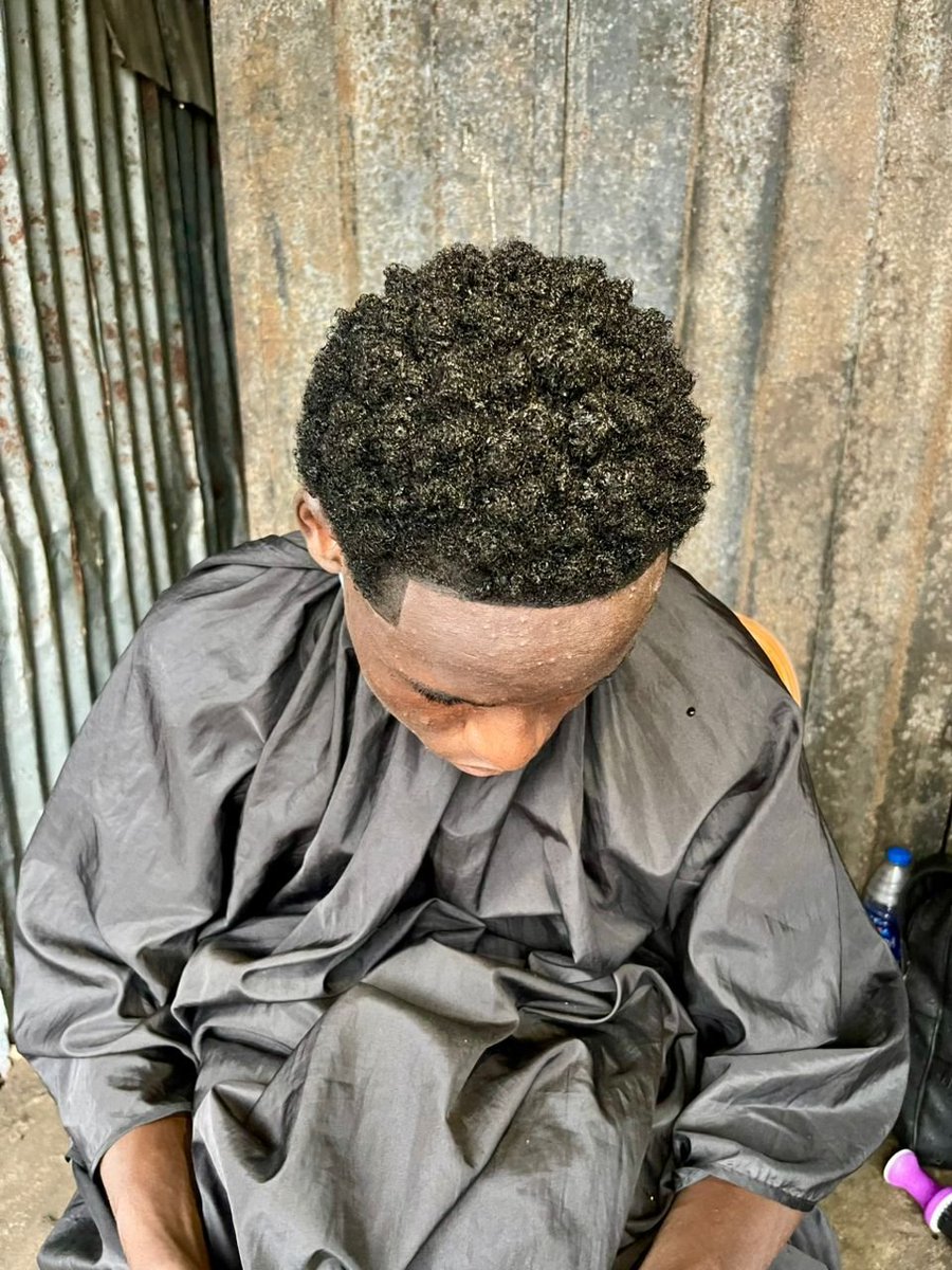 BovZiggy99312's tweet photo. Ziggy cut ๐ค
Low taper
Guys if you truly love my work DM me
I do mobile barbing everywhere you go ๐
Traveling barbing too, I'm active
@davido #30bg #stayboy @wizkidayo @Peller089 @JoBlaq02 @ojoisaboy_ @sydney_talker @khaidxr @heisrema
Please let's take it to another level https://t.co/GE45ZYGon7