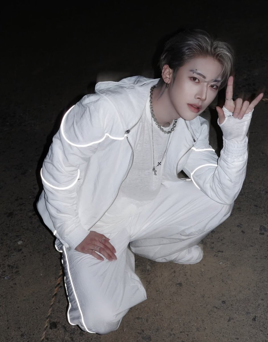 luvvyrik's tweet photo. lol this is my first time doing one of these…
#NDCLOSELCADAY #ndcsd #AND2BLE #엔더블 #RICKY #리키 @AND2BLE https://t.co/dP1LeYjkvA