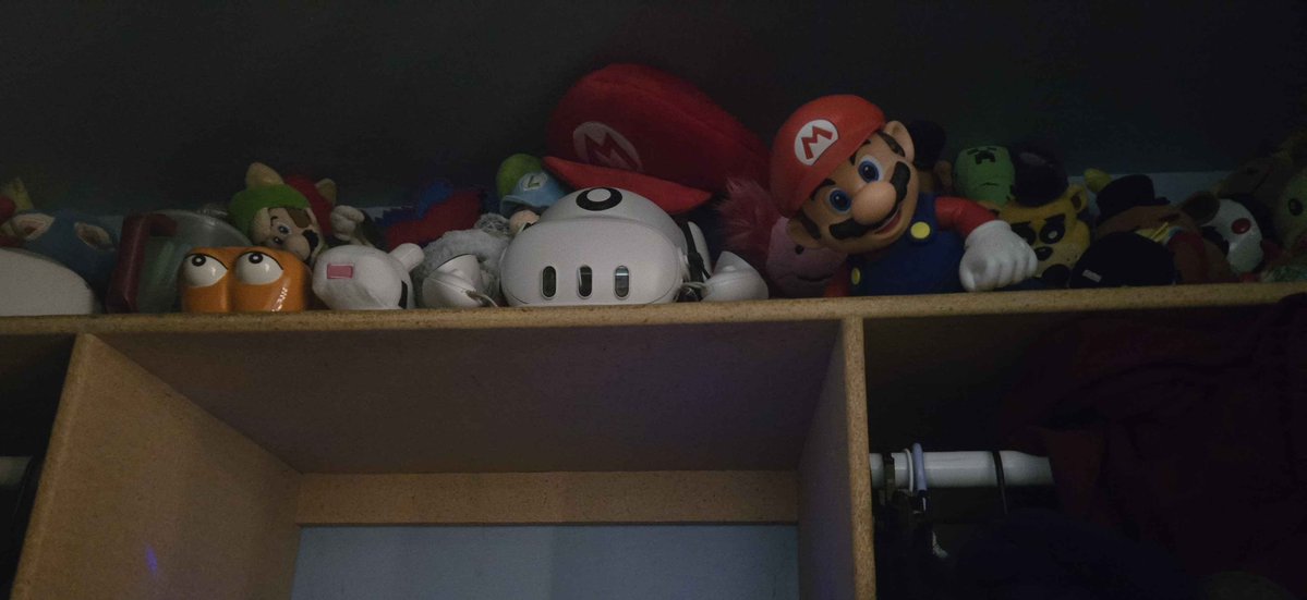 Redbassdumb's tweet photo. Just added a Mario Doll to my closet, and it spooks me every time I open it, so i drew evil Mario Doll https://t.co/ntRqqGOrNP